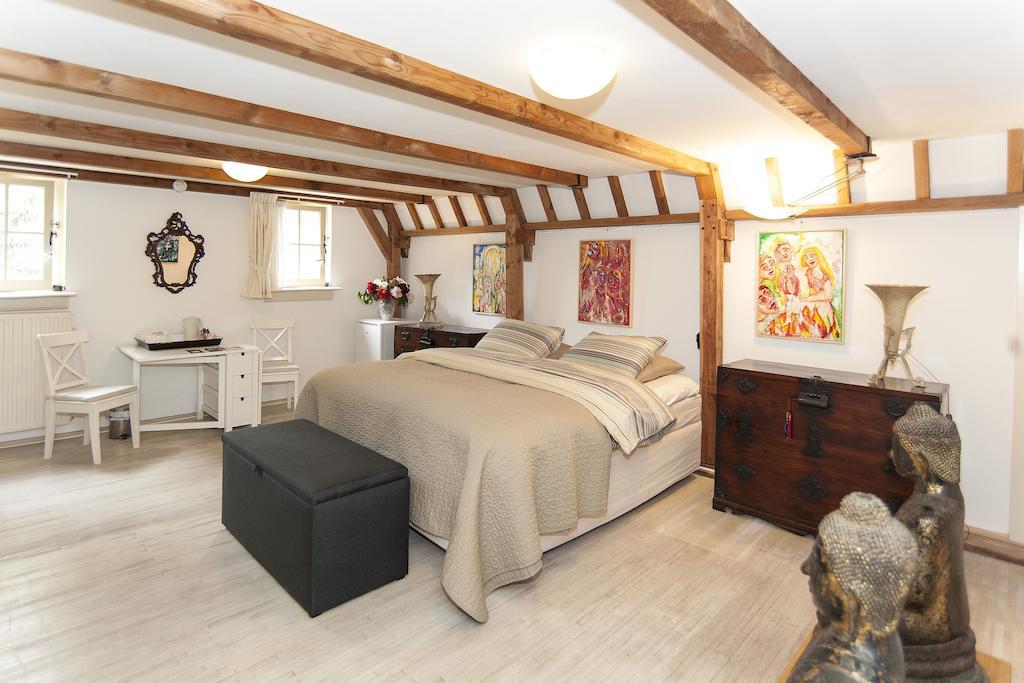Bed & Breakfast Of Art Amsterdam Room photo