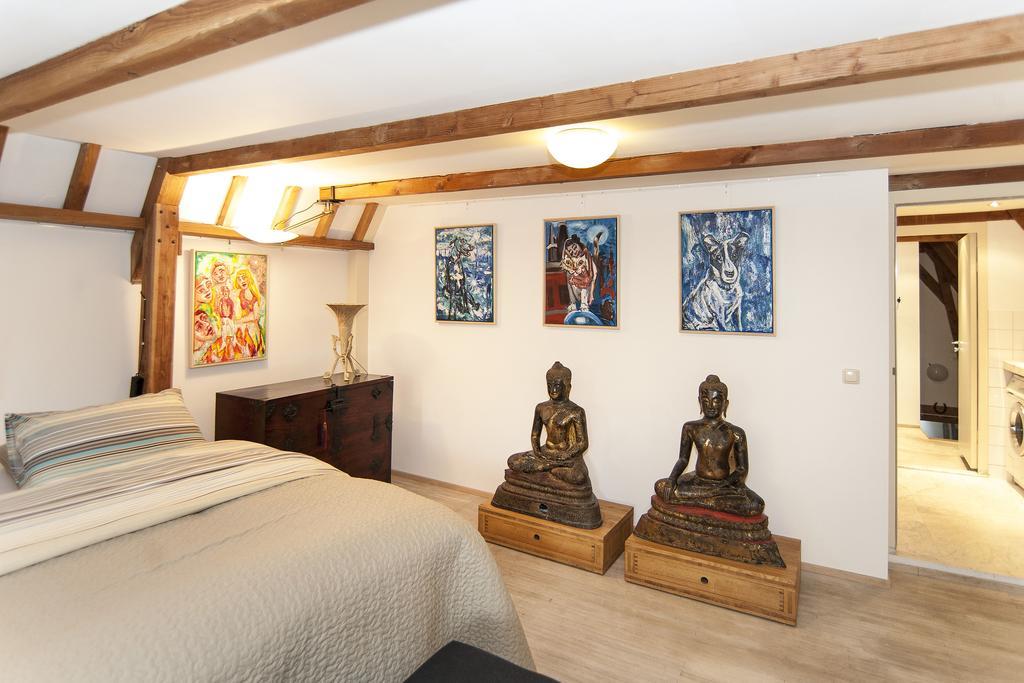 Bed & Breakfast Of Art Amsterdam Exterior photo